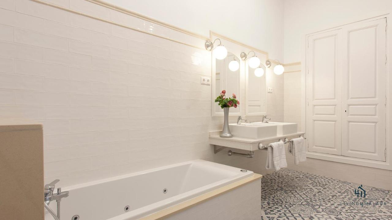 Living4Malaga Aduana Presidential Apartman Kültér fotó