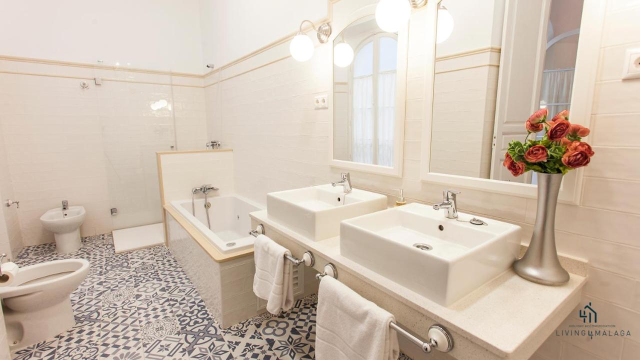 Living4Malaga Aduana Presidential Apartman Kültér fotó